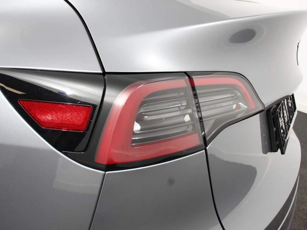 Tesla Model Y – foto 10