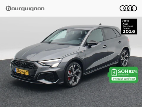 Audi A3 Sportback 45 TFSi e 245 Pk S line Competition | Stoelverwarming | Camera | Virtual Cockpit | CarPlay | Matrix LED | 18 Inch | 55.125 Km !!