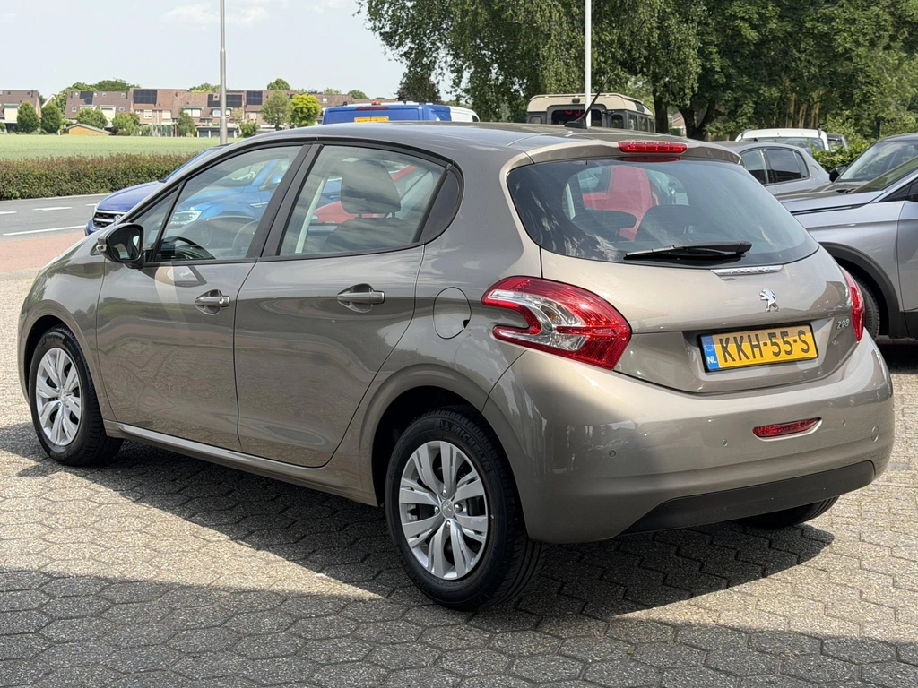 Peugeot 208 – foto 6