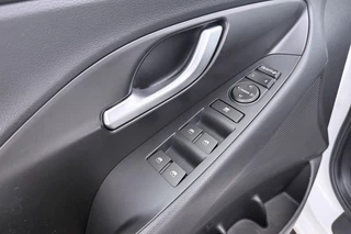 Hyundai i30 – thumbnail 32