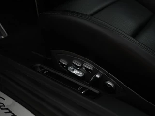 Porsche 911 – thumbnail 34