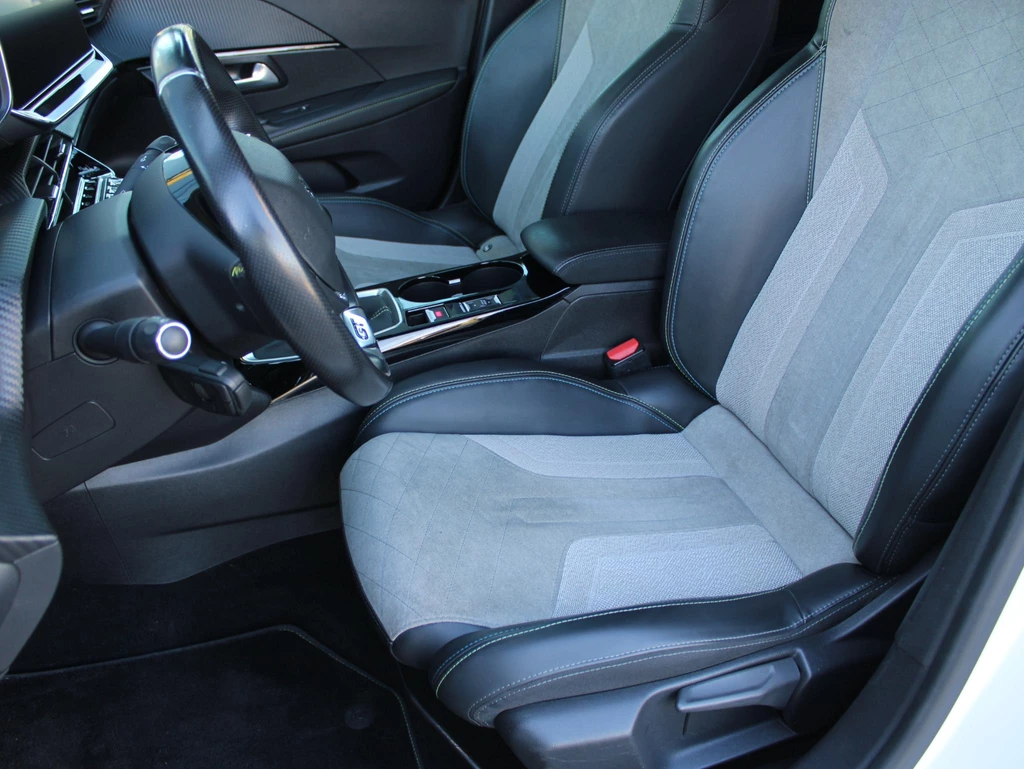 Peugeot 208 – foto 14