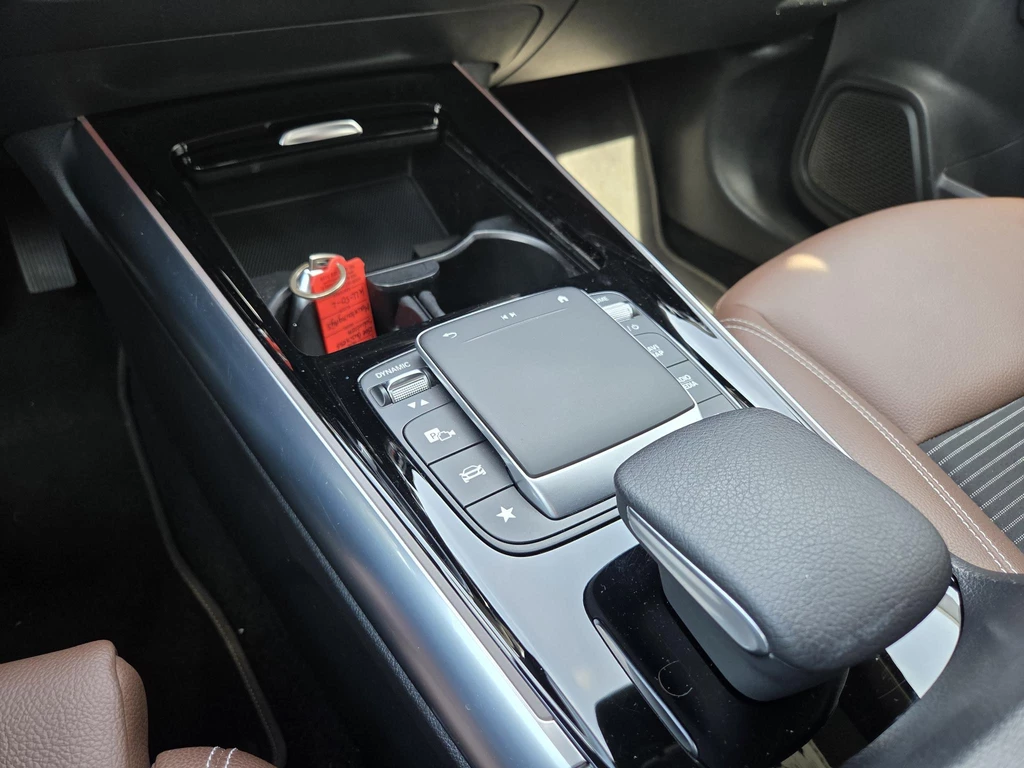 Mercedes-Benz GLA – foto 17