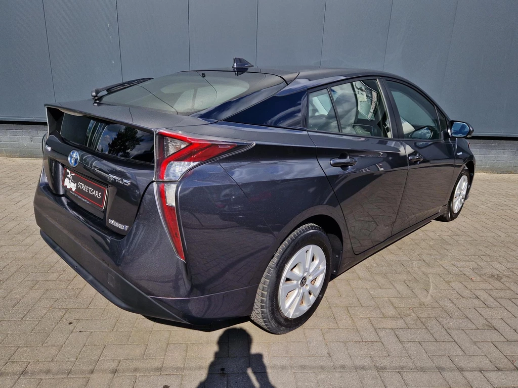 Toyota Prius – foto 5