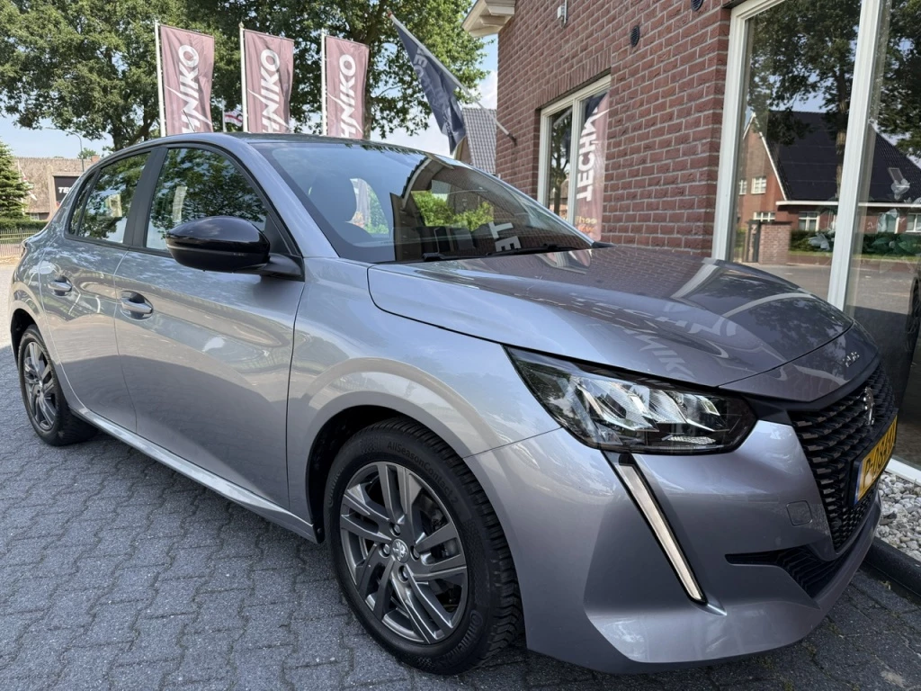 Peugeot 208 – foto 8