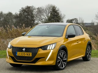 Peugeot 208 – thumbnail 1