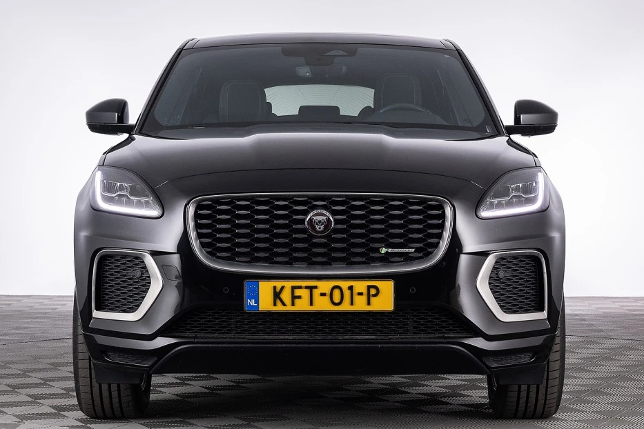 Jaguar E-PACE – foto 10