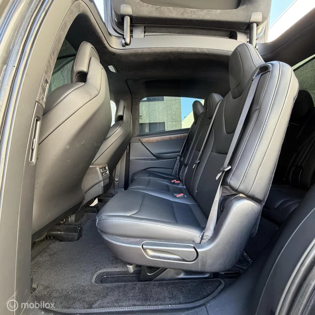 Tesla Model X – foto 11
