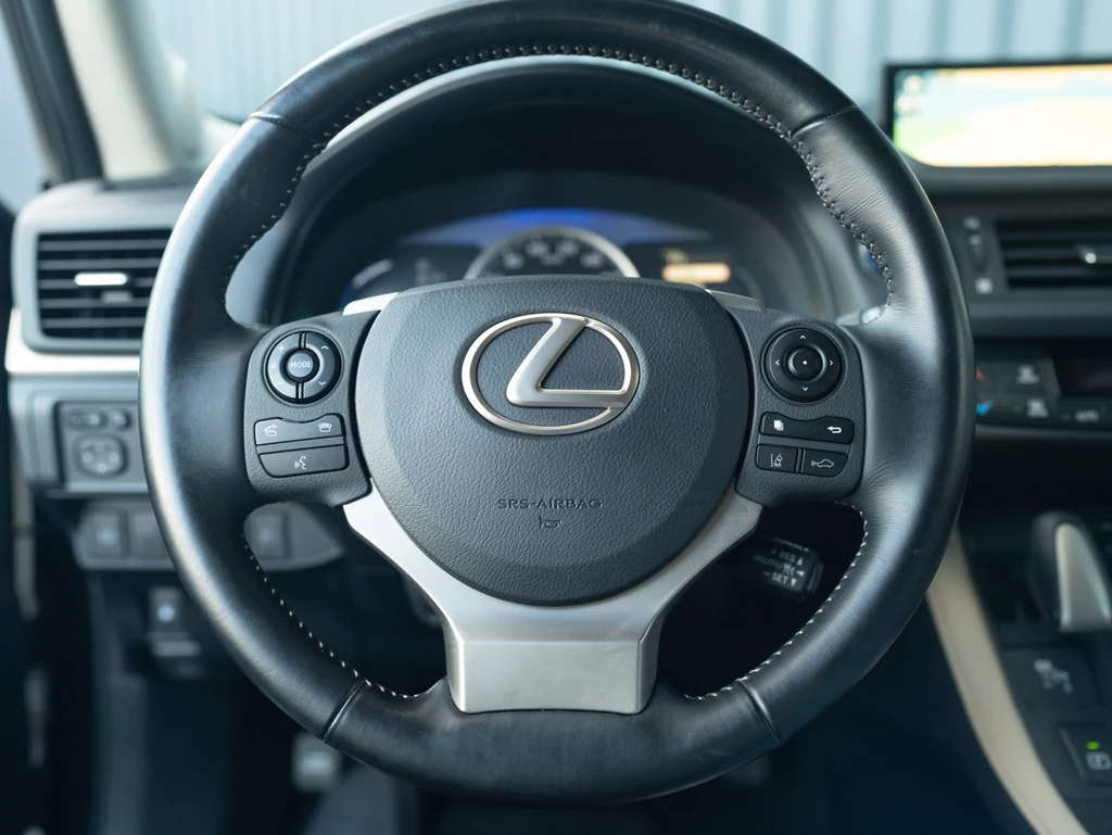 Lexus CT – foto 27