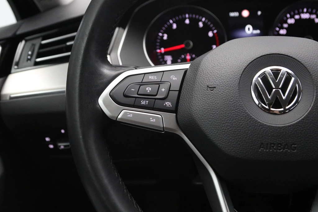 Volkswagen Passat – foto 12