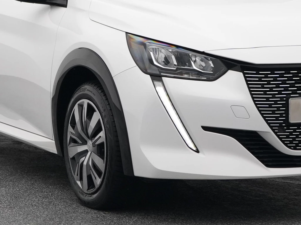 Peugeot e-208 – foto 28