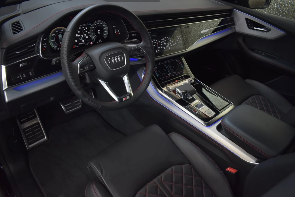 Audi Q8 – foto 18