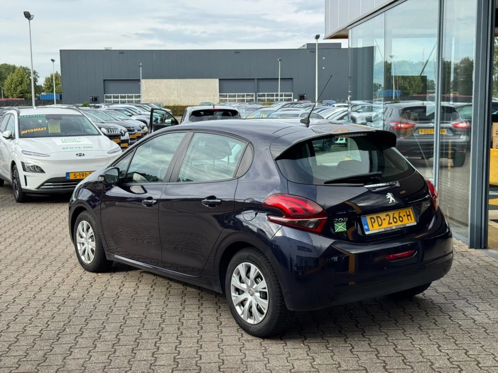 Peugeot 208 – foto 3