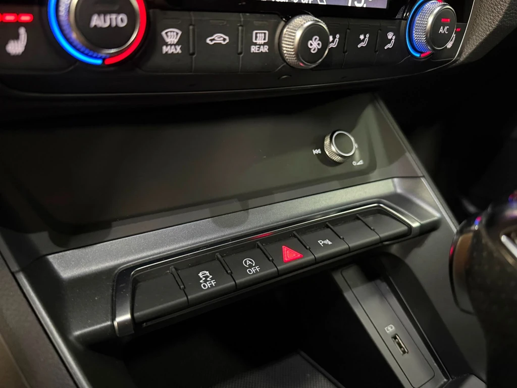 Audi Q3 – foto 18