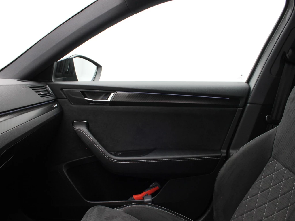 Škoda Superb – foto 34
