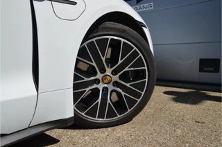 Porsche Taycan – thumbnail 12