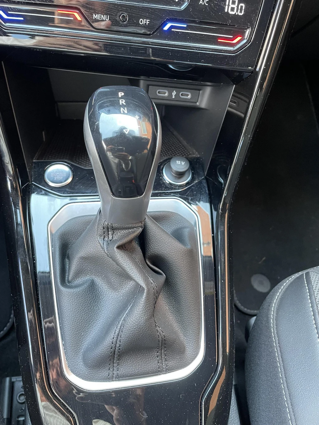 Volkswagen T-Roc – foto 18
