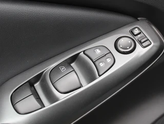 Nissan Juke – thumbnail 20