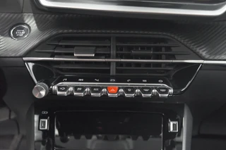 Peugeot 208 – thumbnail 35