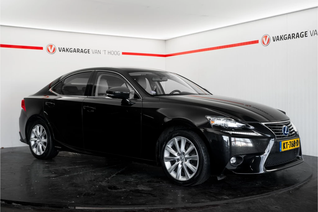 Lexus IS – foto 7