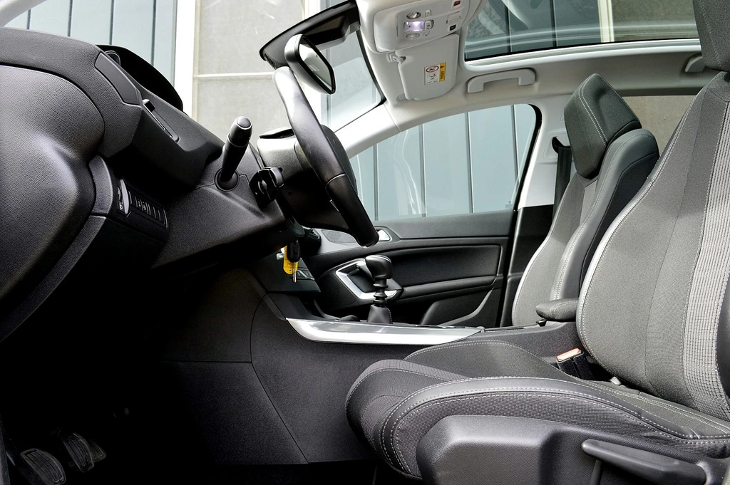 Peugeot 308 – foto 11