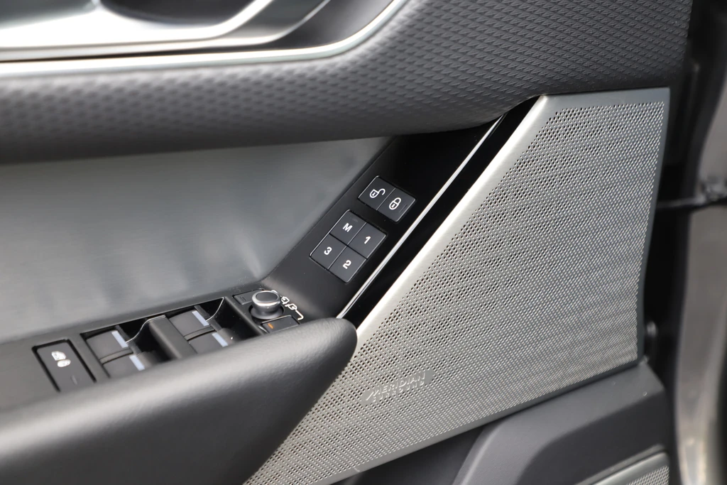 Land Rover Range Rover Velar – foto 12