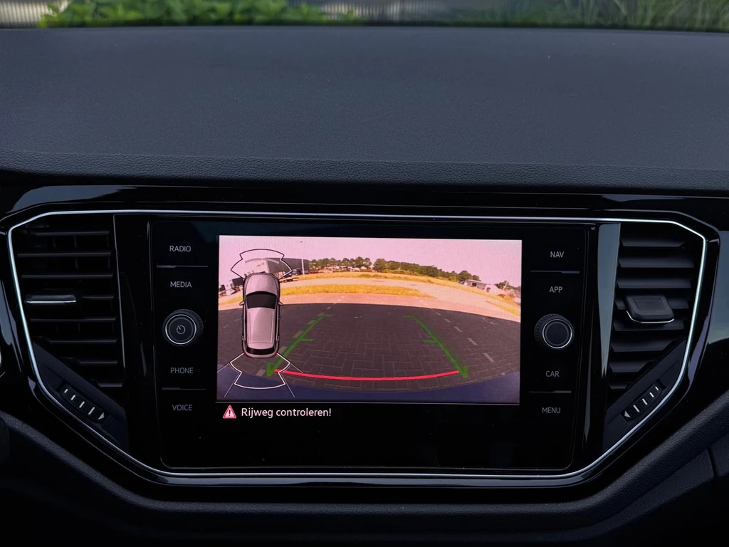 Volkswagen T-Roc – foto 22