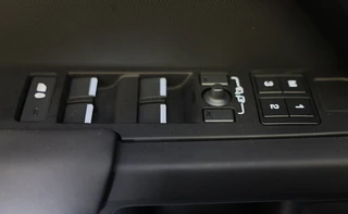 Land Rover Defender – thumbnail 42