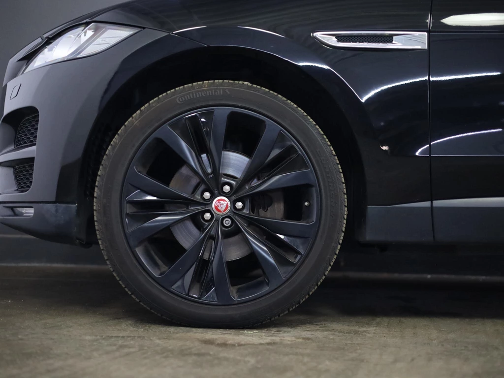Jaguar F-PACE – foto 14