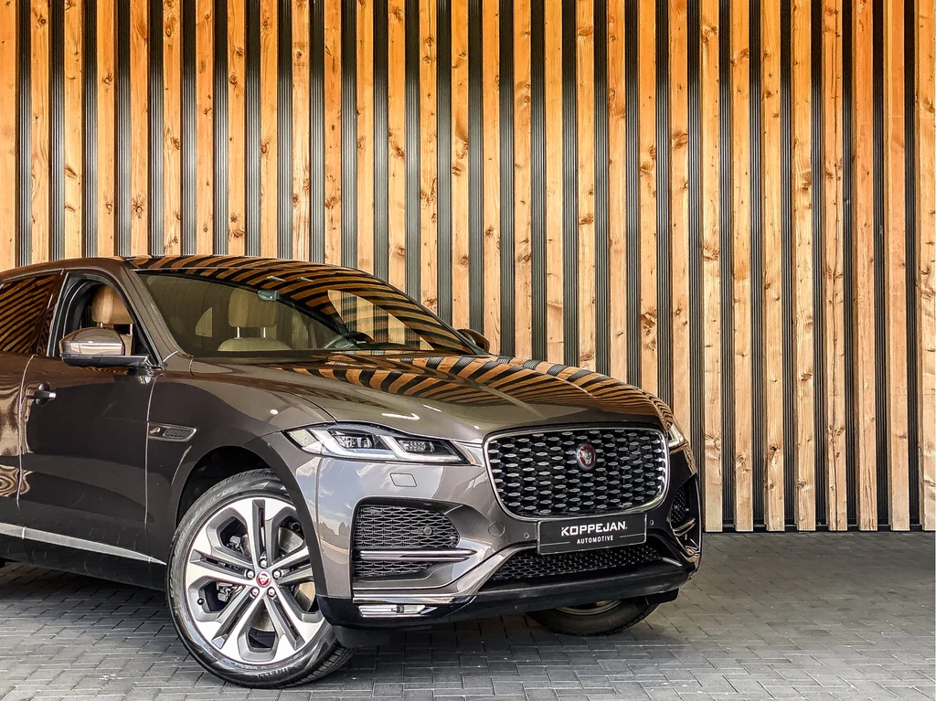 Jaguar F-PACE – foto 12