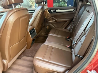 Porsche Cayenne – thumbnail 37