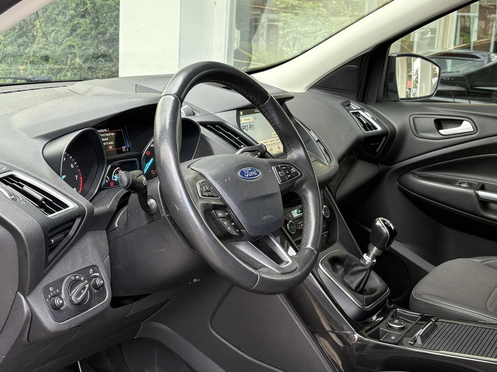 Ford Kuga – foto 18