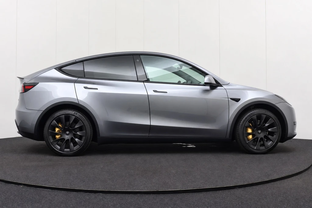 Tesla Model Y – foto 5