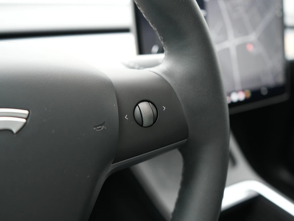 Tesla Model Y – foto 31
