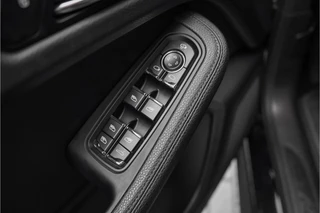 Porsche Macan – thumbnail 41