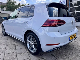 Volkswagen Golf – thumbnail 4
