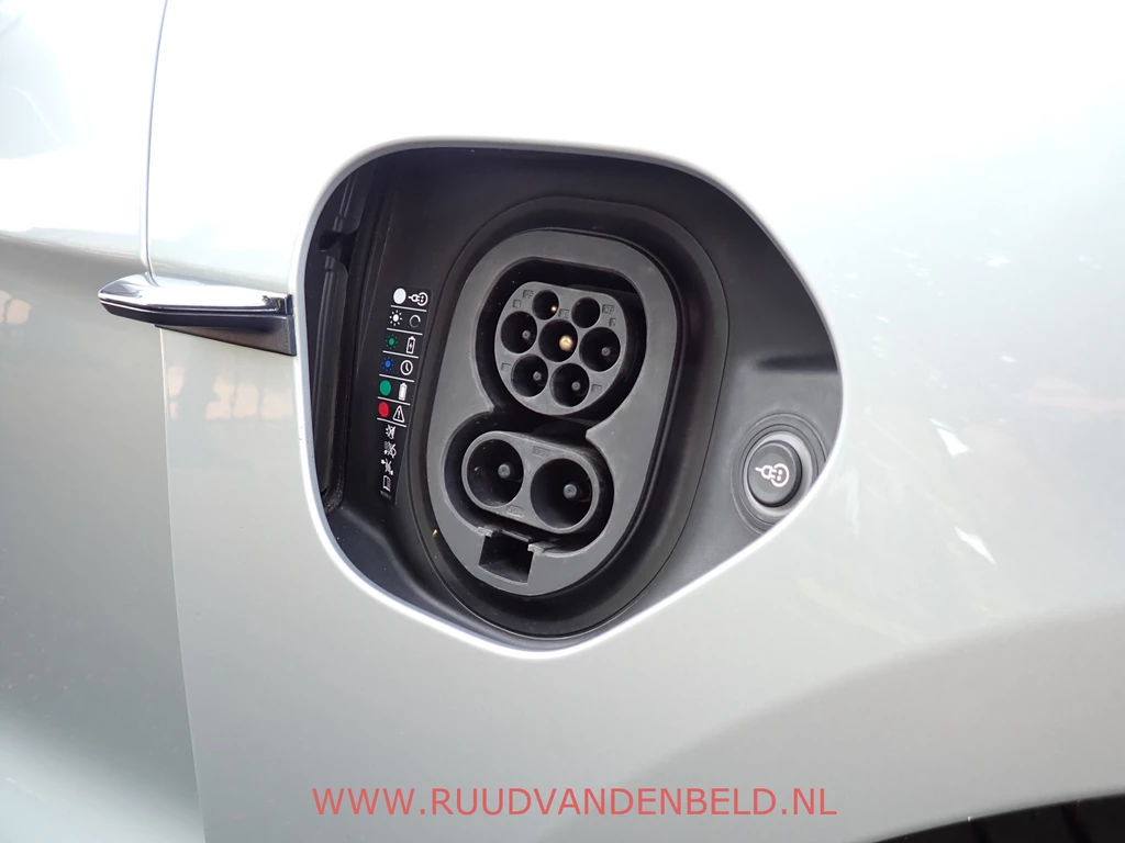 Porsche Taycan – foto 42