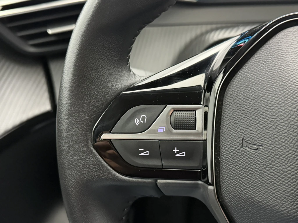 Peugeot e-208 – foto 23
