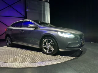 Volvo V40 – thumbnail 17