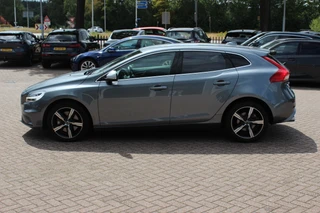 Volvo V40 – thumbnail 2