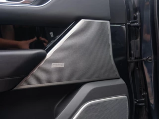 Land Rover Range Rover Velar – thumbnail 52