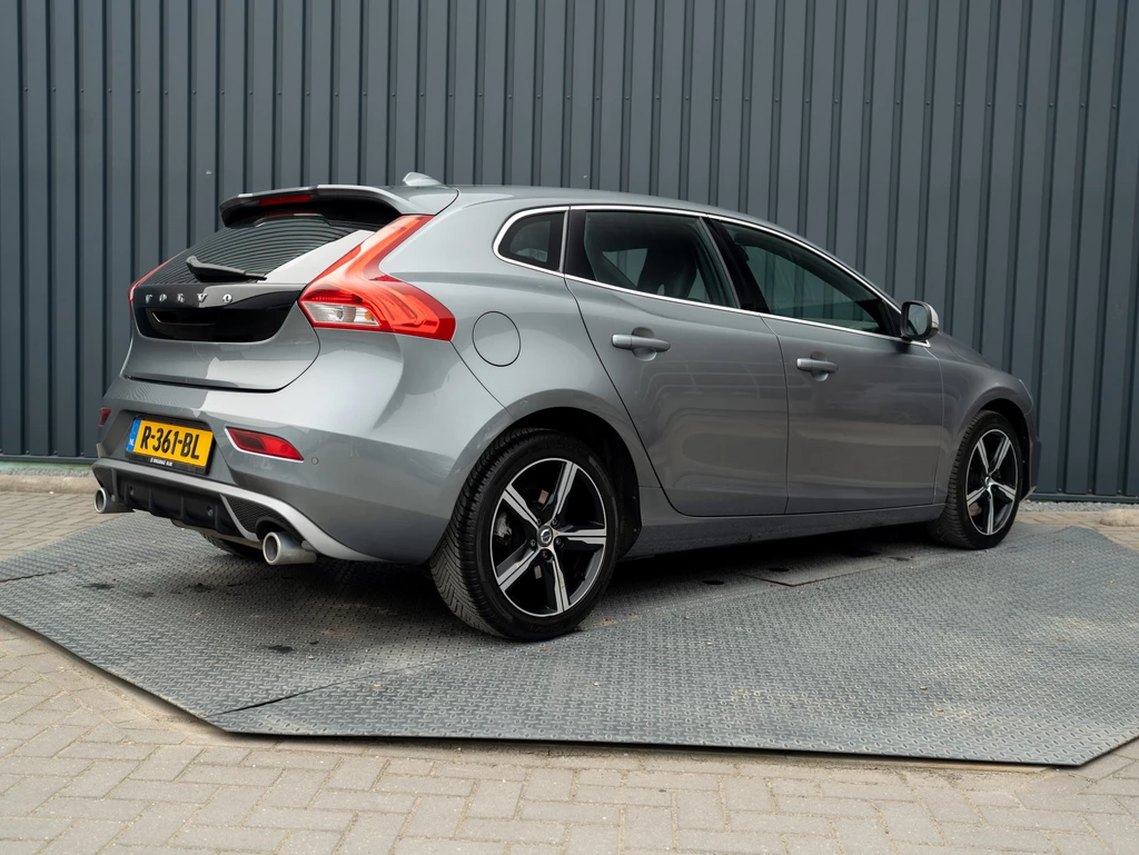 Volvo V40 – foto 11