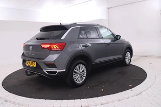Volkswagen T-Roc – thumbnail 4