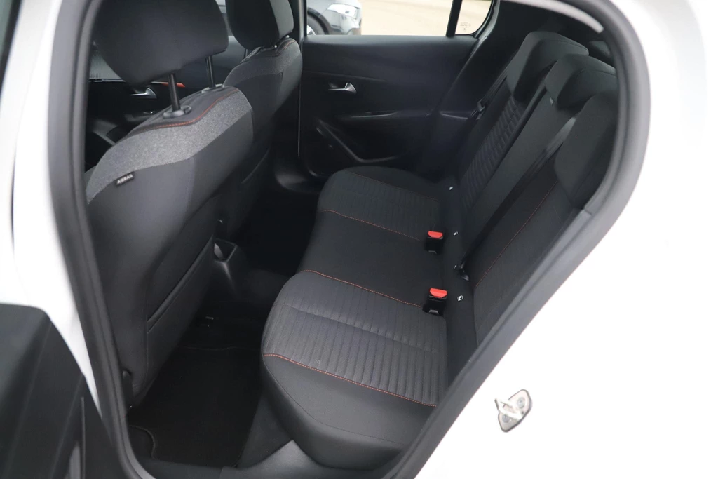Peugeot 208 – foto 7