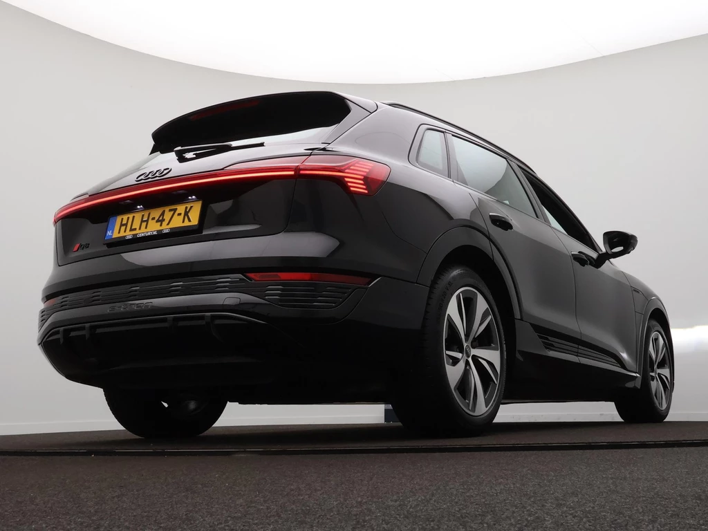 Audi Q8 e-tron – foto 7