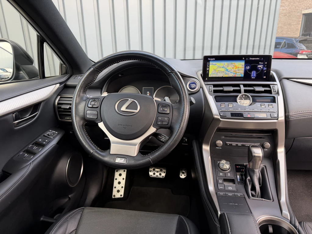Lexus NX – foto 16