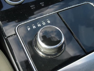 Land Rover Range Rover Velar – thumbnail 28
