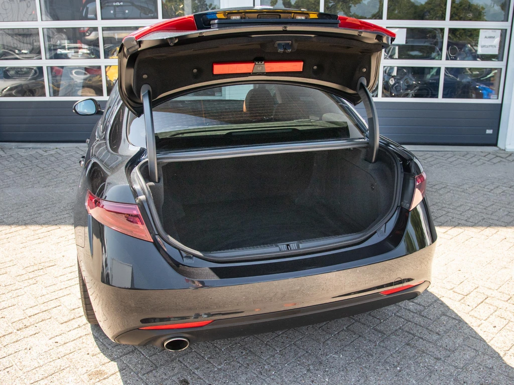 Alfa Romeo Giulia – foto 25