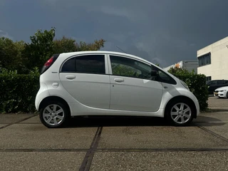 Peugeot iOn – thumbnail 6
