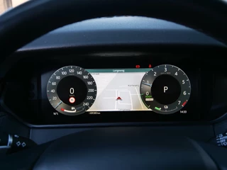 Land Rover Range Rover Velar – thumbnail 32